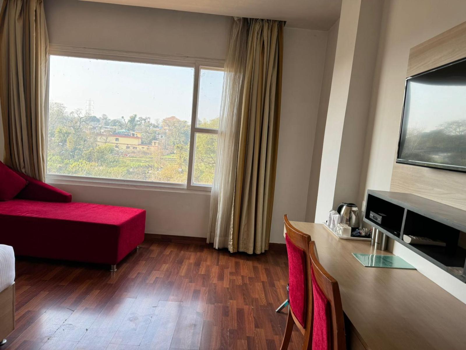 Hotel River Retreat Kangra Eksteriør bilde