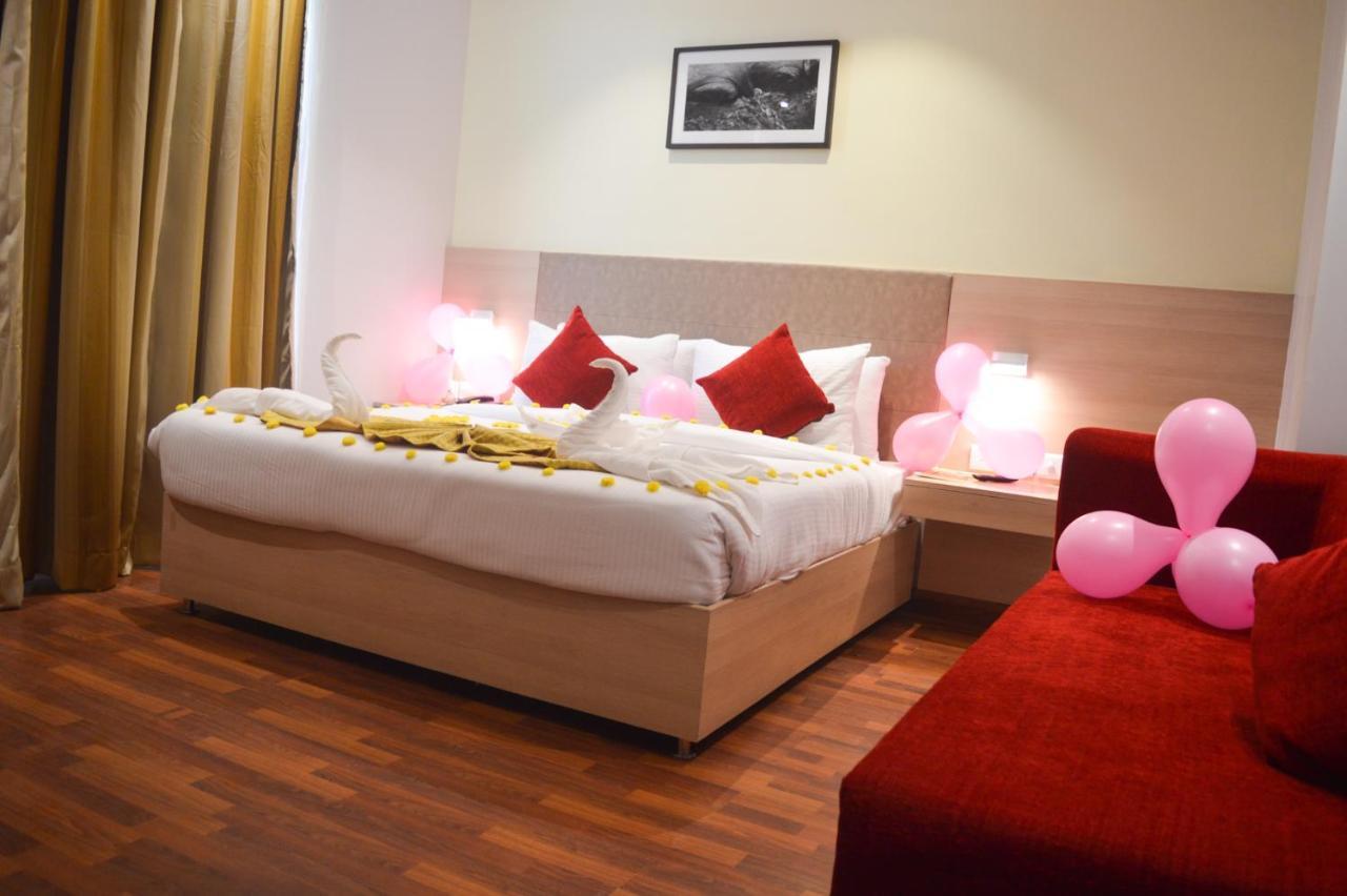 Hotel River Retreat Kangra Eksteriør bilde