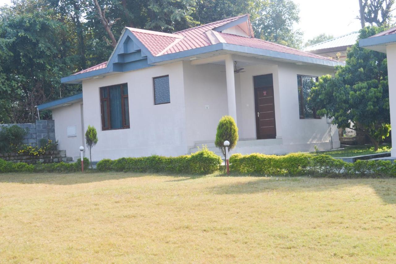 Hotel River Retreat Kangra Eksteriør bilde